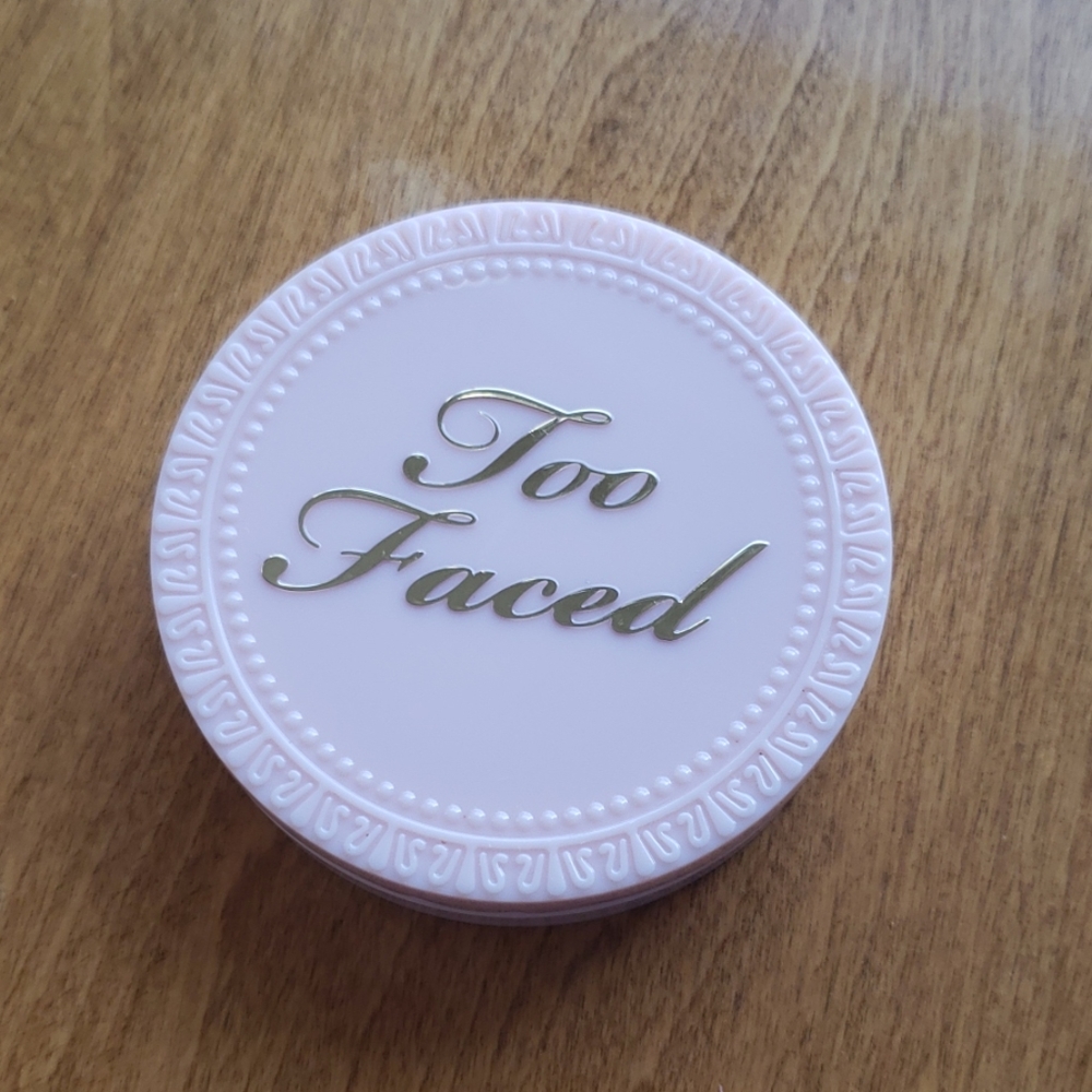 Too Faced Primed and Poreless